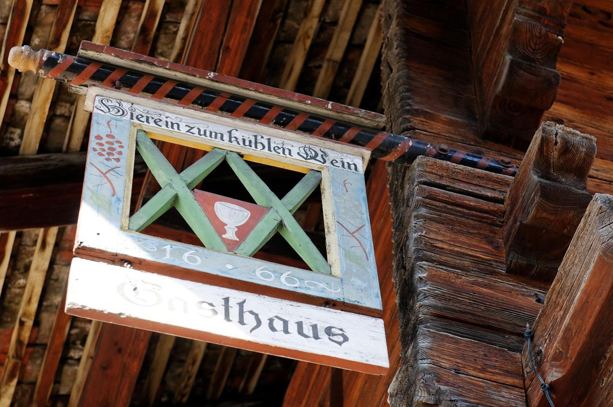 Hotel Restaurant Hirschen Interlaken Zewnętrze zdjęcie